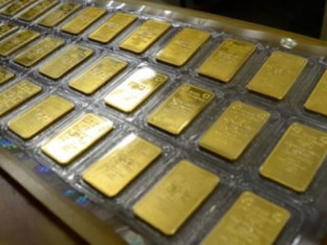 Tài chính - Bất động sản - Vàng tăng nhẹ, tỷ giá USD căng như dây đàn