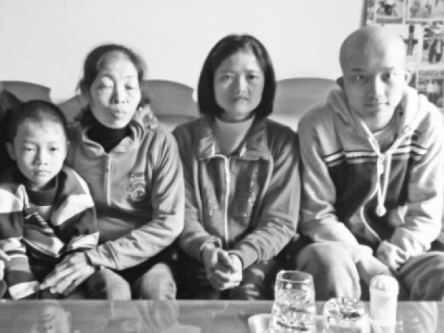 Bạn trẻ - Cuộc sống - Người mẹ sinh ra 8 đứa con bằng… trái tim