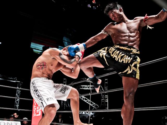 Thể thao - Muay Thái: "Đứa con của quỷ" 1 chọi 2