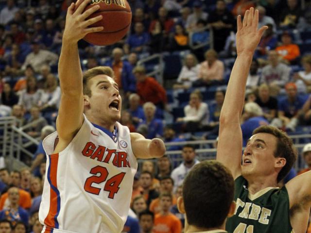 Thể thao - Cụt tay chơi bóng rổ ghi điểm số "quý hơn vàng"