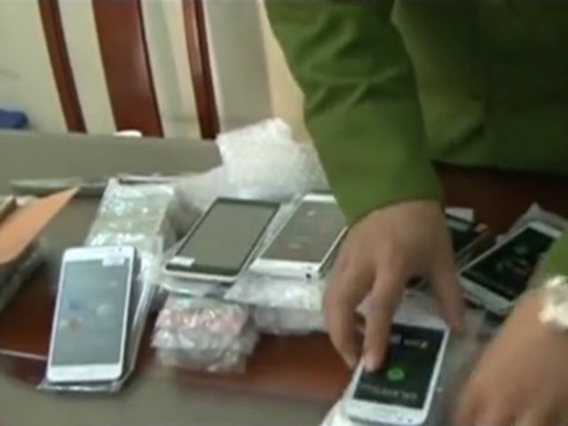 Thị trường - Tiêu dùng - Thu giữ lô điện thoại thẩm lậu từ bên kia biên giới