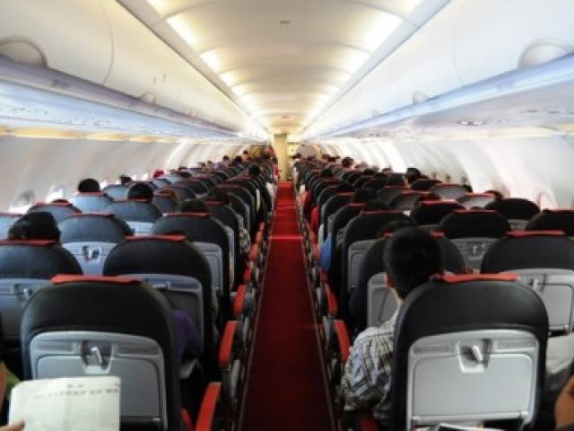 Sức khỏe đời sống - Mẹo bỏ túi giúp tránh nhiễm bệnh khi đi máy bay