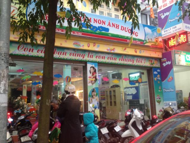 Tin tức trong ngày - Bé trai bị bảo mẫu véo tai, dúi đầu: Người cha lên tiếng