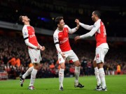 Bóng đá - Kỳ lạ Arsenal: Vô đối 12 tháng, trắng tay cả mùa giải