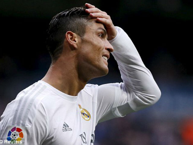 Bóng đá - Chào năm cũ, CR7 chia "lộc" cho cả Real lẫn đối thủ
