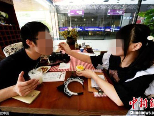 Bạn trẻ - Cuộc sống - Bức xúc vì bạn chỉ biết ăn, thanh toán kiếm cớ "chuồn"