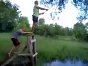 Video Clip Cười - Clip hài: Tarzan đời thực là đây