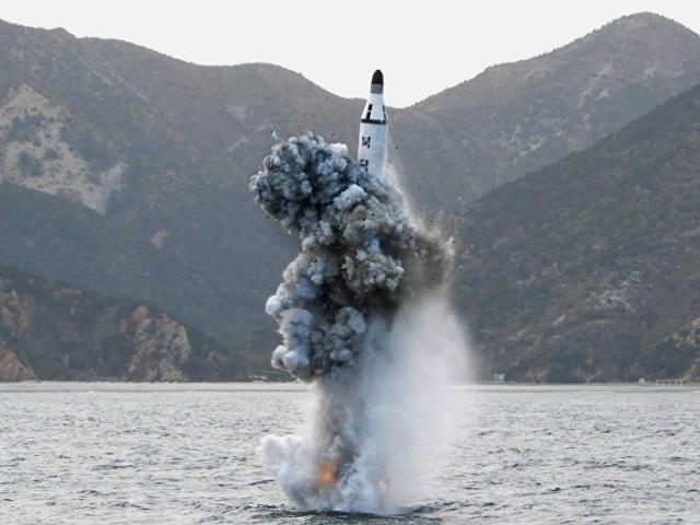 Thế giới - Triều Tiên phát triển tàu ngầm tên lửa đạn đạo hạt nhân