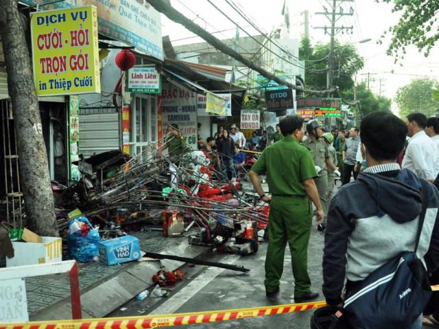 Tin tức trong ngày - Cháy tiệm cưới hỏi, 2 vợ chồng và con gái nhỏ tử vong