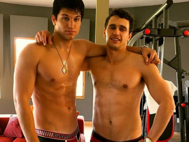 Phim - Loạt phim trần trụi gây sốc của "tài tử Oscar hư nhất"