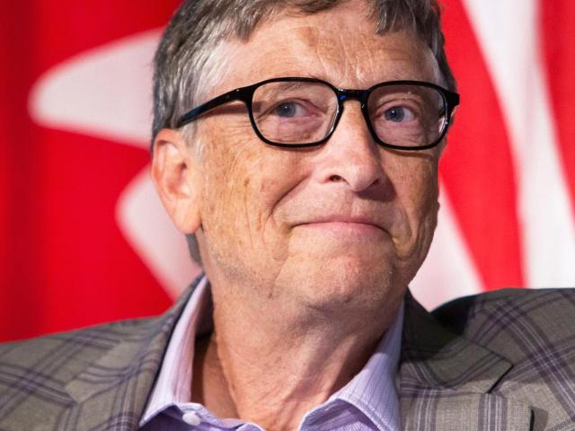 Vì sao giàu sụ như Bill Gates vẫn lọ mọ rửa bát mỗi tối?