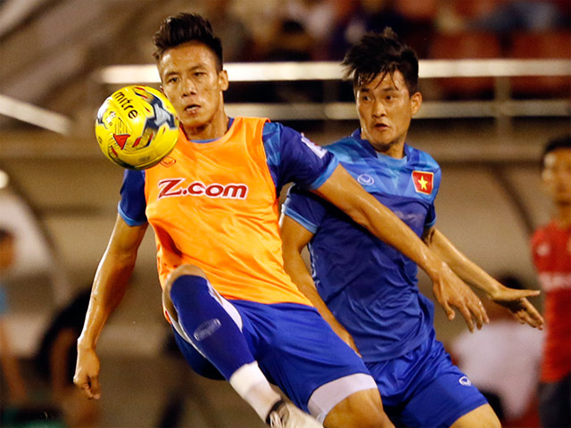 Bóng đá - ĐTVN: Hữu Thắng "đặt cược" ở cặp Công Vinh - Công Phượng