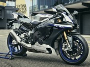 Thế giới xe - Hàng “nóng” Yamaha YZF-R1M 2017 sắp lên kệ