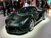 Tư vấn - Siêu xe Ferrari LaFerrari Aperta giá 58,4 tỷ đồng cháy hàng