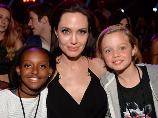 Angelina Jolie tất tả lo điều trị tâm lý cho các con sau ly hôn