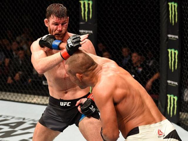 Thể thao - UFC: Ăn đòn "vỡ mặt", không thua còn vô địch