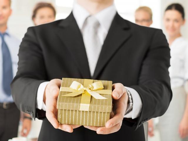 Thế giới - Hàn Quốc: Mời sếp đi ăn quá 600 ngàn, phạt tù 3 năm