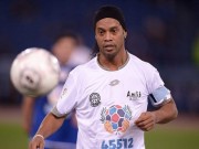 Bóng đá - Ronaldinho, Maradona &quot;diễn xiếc&quot; với nhiều huyền thoại