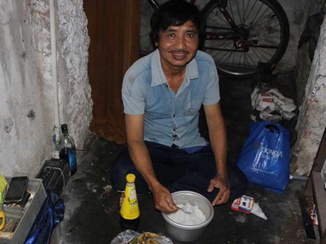 Đời sống Showbiz - Xót xa số phận nam diễn viên Việt mua chuồng heo để ở