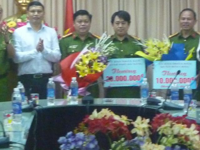 Pháp luật - Bắt cóc, ép nạn nhân lăn tay vào giấy nợ hơn 2 tỉ