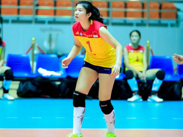 Thể thao - VTV cup: Mỹ nữ bóng chuyền "choáng" vì 1 vạn khán giả