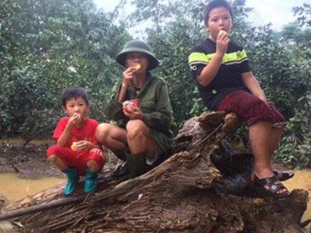 Tin tức trong ngày - Những bữa cơm ám ảnh tại vùng rốn lũ Hà Tĩnh