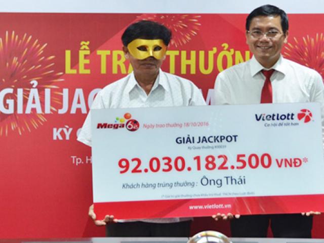 Tin tức trong ngày - Trao thưởng xổ số 92 tỉ: Người nhận phải đeo mặt nạ