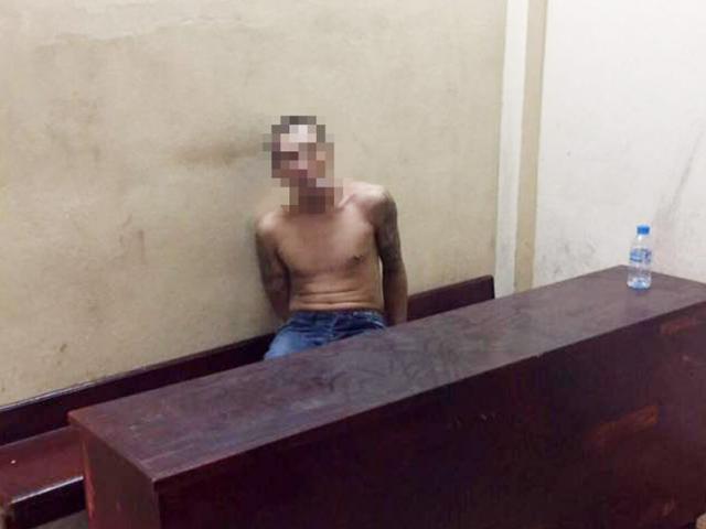 Pháp luật - Gặp CSGT, ôm bọc nghi ma túy bỏ chạy mất vía