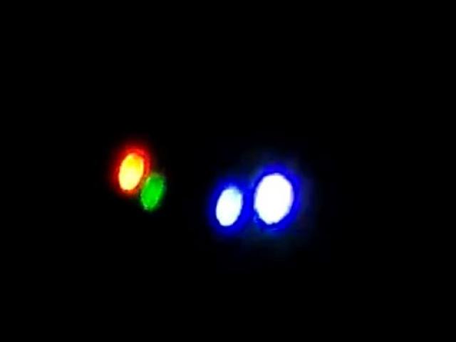 Phi thường - kỳ quặc - UFO xuất hiện làm "liệt" thẻ nhớ máy quay của cô gái?