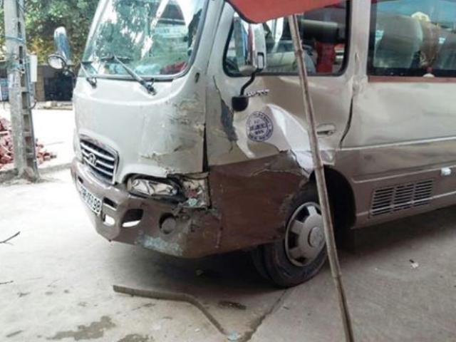 Tin tức trong ngày - Tình tiết bất ngờ vụ bé trai 13 tuổi lái xe khách gây tai nạn