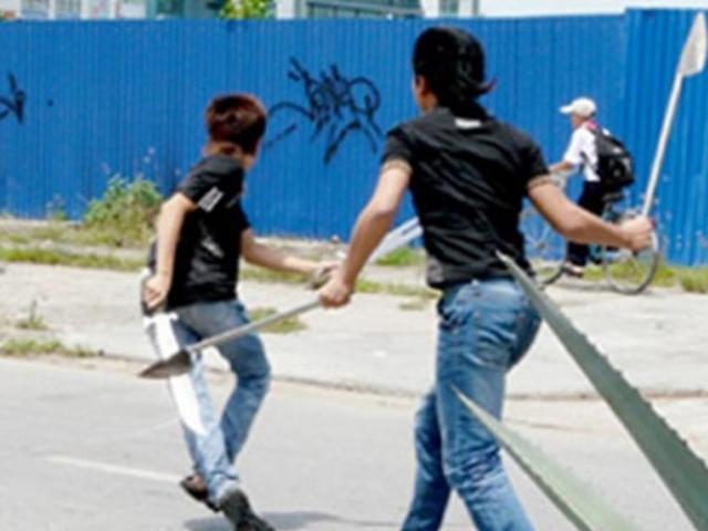 Pháp luật - Công nhân chém chết quản đốc trước cổng công ty