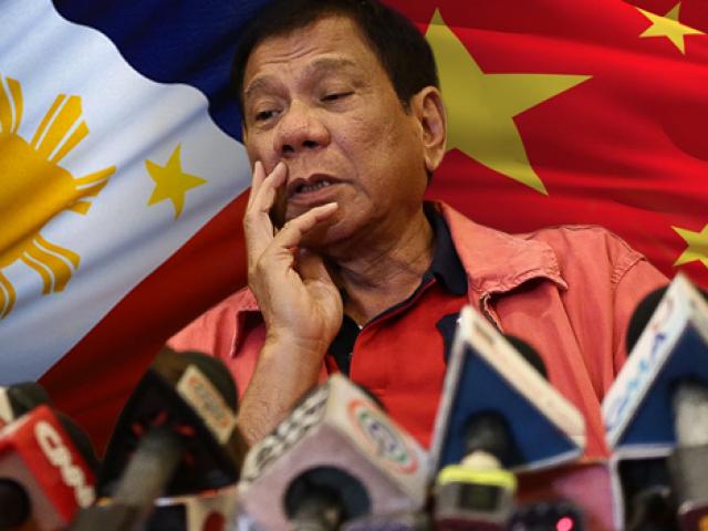 Duterte "khoe" TQ rút ngư dân khỏi bãi Scarborough