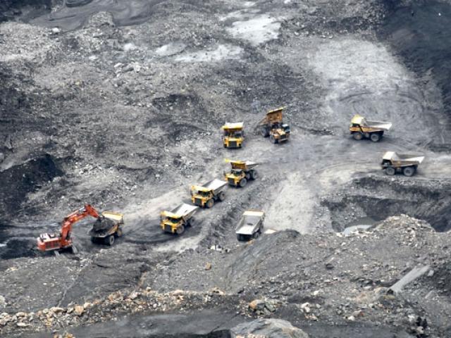 Thị trường - Tiêu dùng - Vì sao ngành Than liên tục kêu khó?