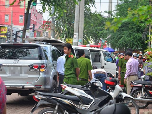 Tin tức trong ngày - Người đàn ông nước ngoài tử vong trên ô tô đang chạy