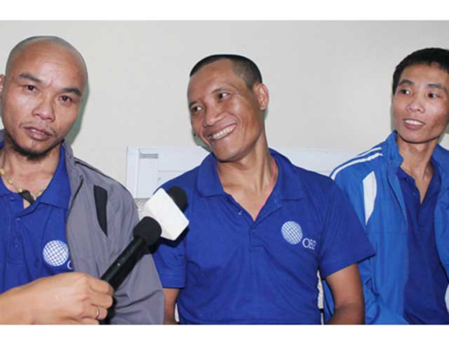 Tin tức trong ngày - Cuộc tấn công của cướp biển Somalia qua lời thuyền viên bị bắt cóc