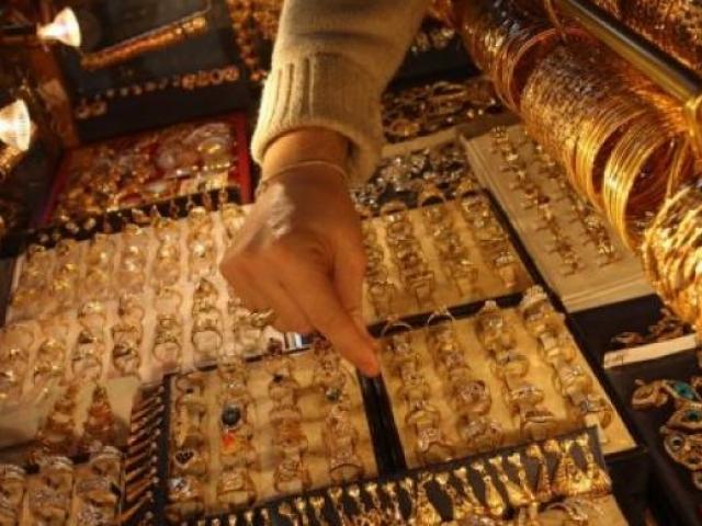 Tài chính - Bất động sản - Giá vàng mới nhất sáng nay 26/10: Tiếp tục tăng mạnh