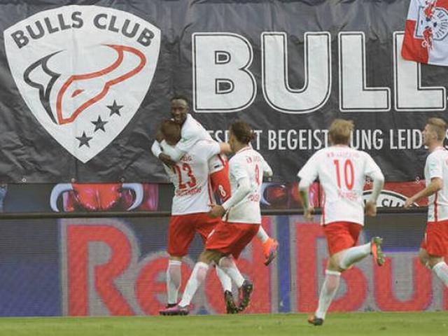 Bóng đá - "Kante mới" solo "chấp 6" đẹp nhất vòng 8 Bundesliga