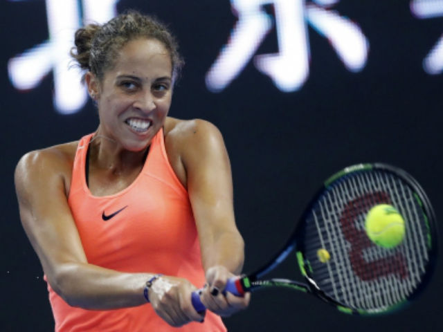 Thể thao - Hot shot: Sao nữ cứu bóng "ảo diệu" như Nadal