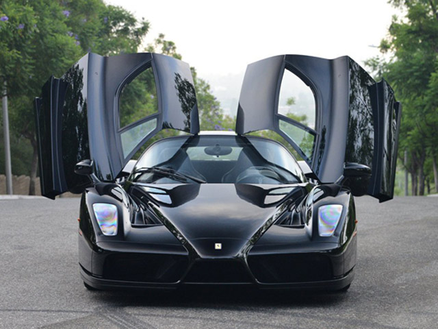 Tư vấn - Ngắm Ferrari Enzo đen bóng giá 75,9 tỷ đồng