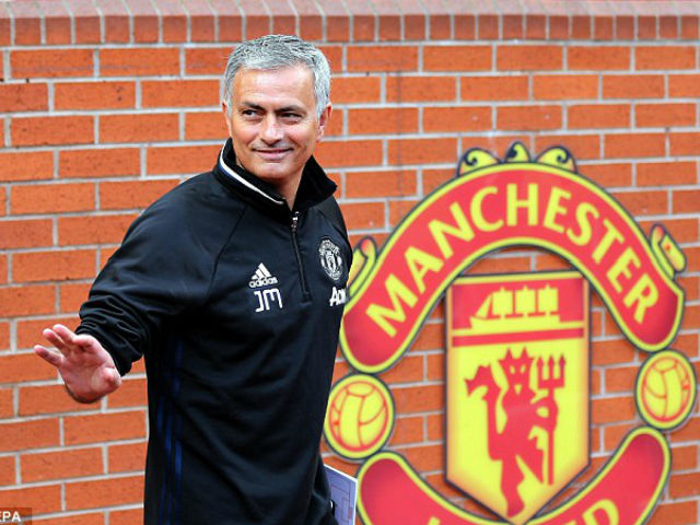 Bóng đá - MU – Mourinho 4 trận liền không thắng: Mừng nhiều hơn lo
