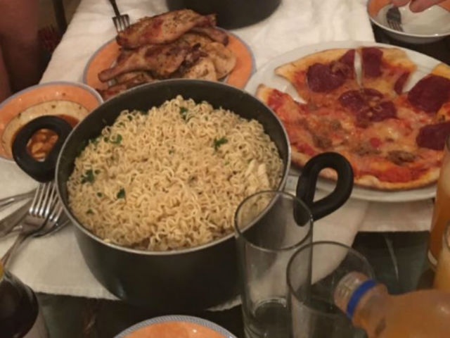 Bóng đá - "Nhói lòng" trước bữa cơm của U19 Việt Nam