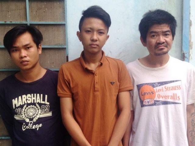 Pháp luật - Dùng roi điện cướp xe máy lúc rạng sáng