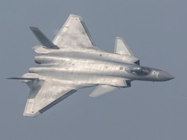 Thế giới - Trung Quốc lần đầu trình diễn tiêm kích tàng hình J-20