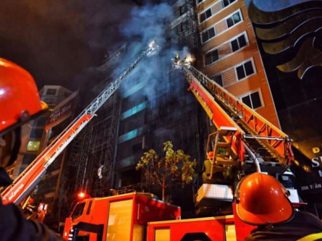 Tin tức trong ngày - Cháy quán karaoke 13 người chết: Nguyên nhân ban đầu