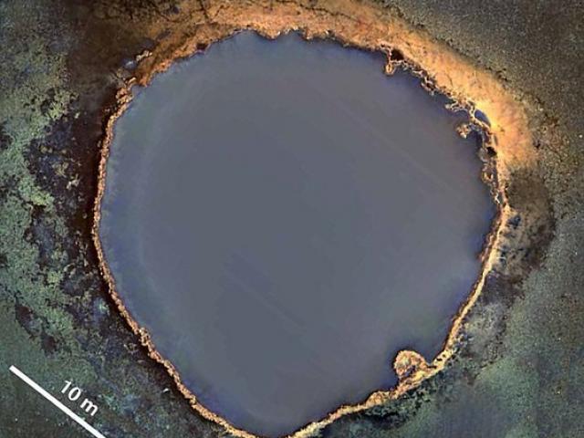 Thế giới - Hố “tử thần” siêu mặn ở Mỹ, cá bơi vào chết ngay tức khắc