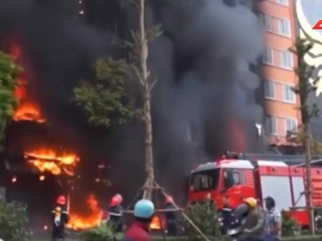 Video An ninh - Tạm đóng cửa tất cả quán karaoke ở quận Cầu Giấy