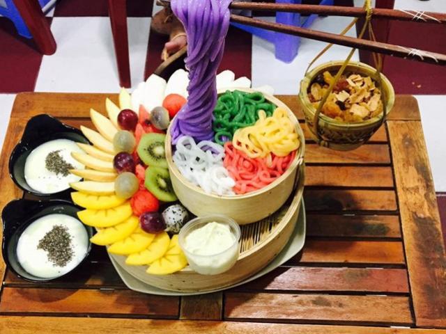 Bạn trẻ - Cuộc sống - Trào lưu “mì bay” ngon mắt đang đổ bộ vào Việt Nam