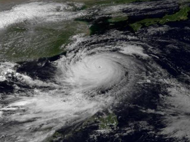 Thế giới - Một trận bão có thể tạo ra điện cho Nhật Bản dùng 50 năm?