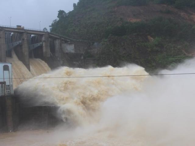 Tin tức trong ngày - Bộ Công Thương loại 8 dự án thủy điện khỏi quy hoạch