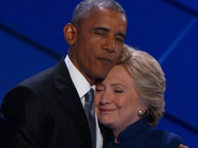 Obama bất ngờ chê bà Clinton tranh cử không hết mình